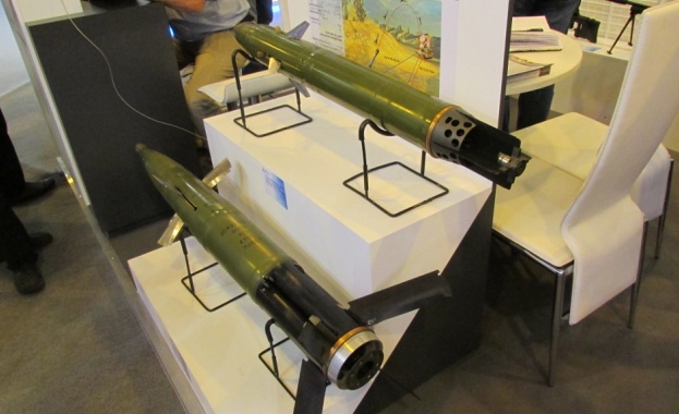 МО на Русия публикува поражението на БМП на Украйна от управляемата ракета "Краснопол" (видео)