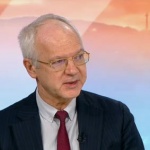 Васил Велев: Ние се отказваме от по-евтиния с минимум 1/3 руски газ и търсим втечнен