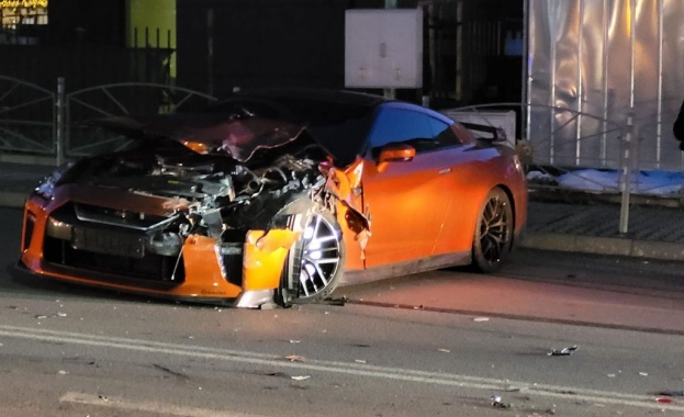 Младежи на по 19 години са шофьорите на луксозните автомобили