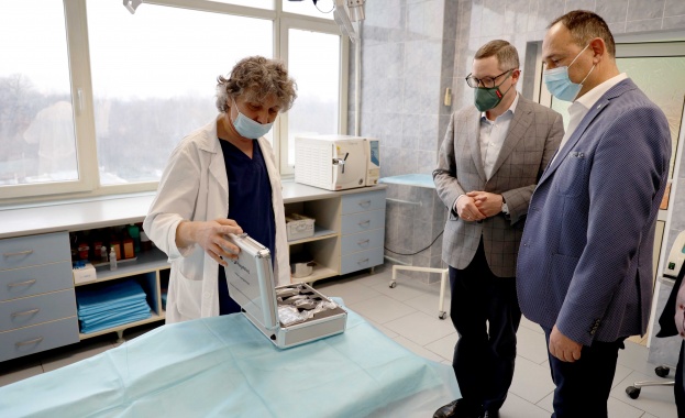 EVN дари специализирана апаратура на Клиниката по изгаряния към УМБАЛ „Свети Георги“ в Пловдив