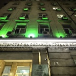 МОСВ е осветено в зелено за Деня на Свети Патрик