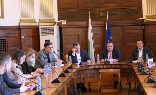 Установихме над 263 000 тона недекларирано зърно в склад в