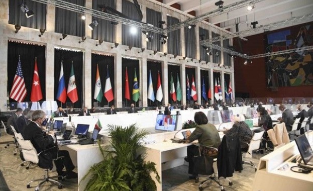 Китай обяви че е против изключване на Русия от предстоящата