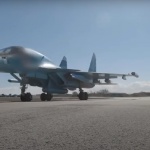 Самолет Су-34 на руската ВВС е унищожил военна техника на въоръжените сили на Украйна (Видео)