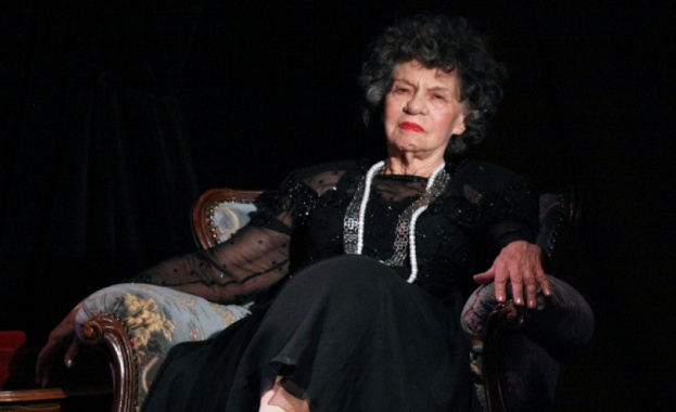 Документална изложба посветена на актрисата Стоянка Мутафова се открива днес