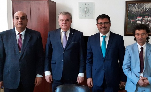 Председателят на ПП АБВ Румен Петков се срещна с Халед