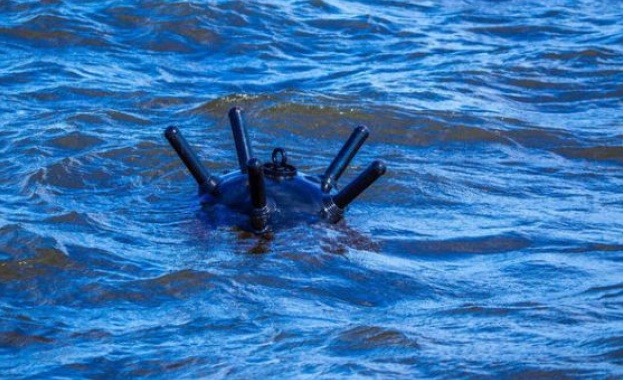 Няколко сигнала за морски мини край българския бряг постъпиха вчера