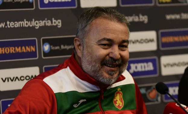 Нов проблем възникна пред селекционера на България Ясен Петров предаде