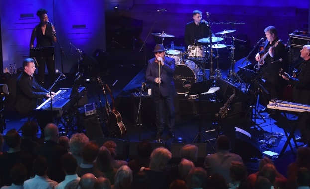 На 03 април неделя веднага след късната емисия новини По