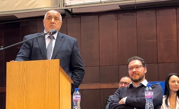 Кмете депутатите ще дойдат с тебе в ареста да те