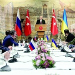 Москва: Киев все още не ни чува за Крим и Донбас