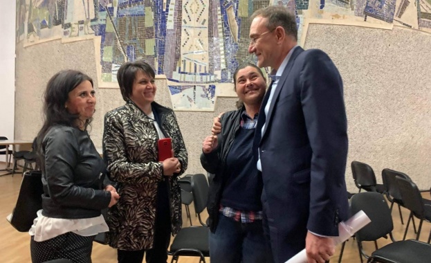 И активът на БСП в Карлово е категорично против предоставянето