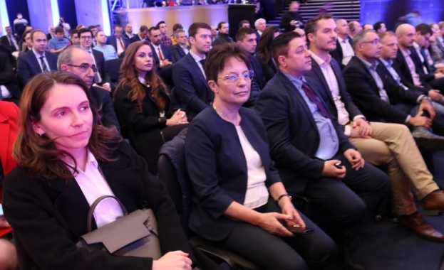 Председателят на Комисията по образование и наука в Народното събрание