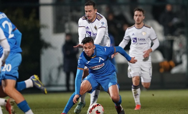 Филип Кръстев халфът на Левски може да остане на стадион