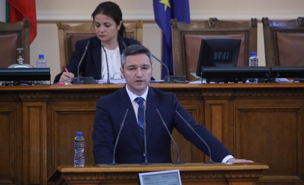 Време е да обърнем внимание на реалните проблеми на българите
Декларация