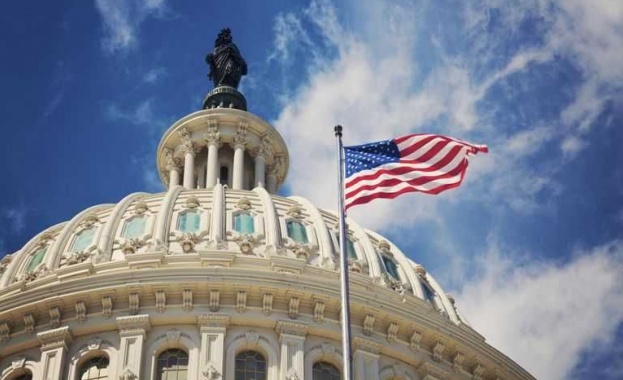 Камарата на представителите на американския Конгрес прие законопроект за временно