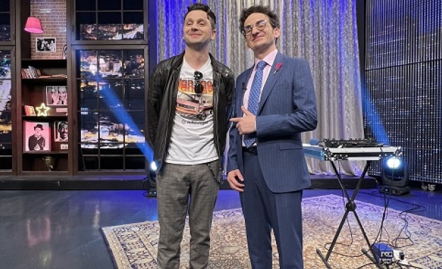 Тази събота 16 април в 21 00 ч в студиото на