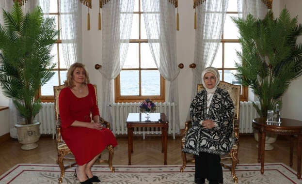 Съпругата на българския държавен глава Десислава Радева се срещна със съпругата на президента на Турция Емине Ердоган