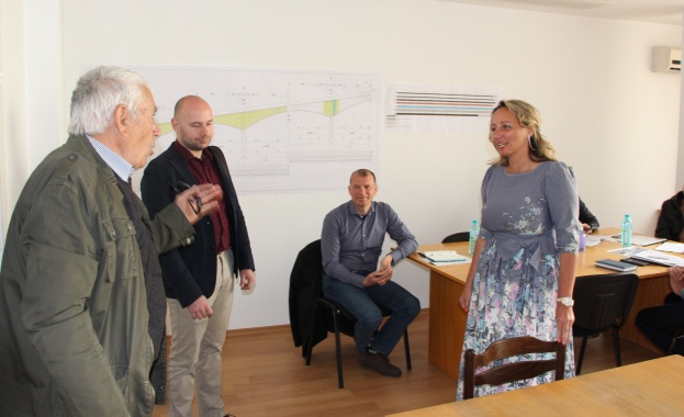 До края на месец април се очаква да бъде подписан