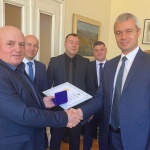 „Възраждане“ дари апарат за пречистване на кръвта на болницата в Тараклия