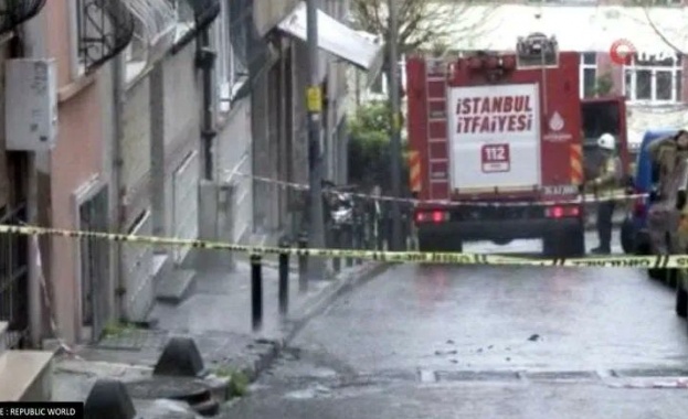 Експлозия в истанбулския квартал Бейоглу наложи евакуацията на обитателите на