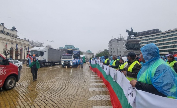 Пътни строители излизат на безсрочен протест заради неизплатени средства