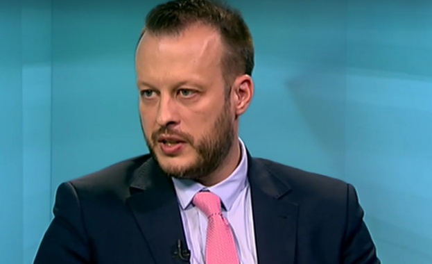 С отпускането на парите за пътните фирми започнахме да развързваме