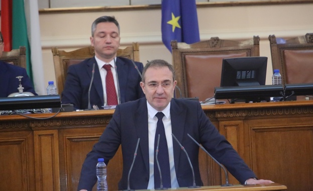 Не ви ли е неудобно колеги от ГЕРБ точно вие