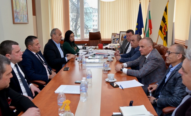 Само в диалог с общините можем да постигнем синергия между