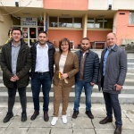 Корнелия Нинова дари 3 хиляди козунака на социално слаби и възрастни хора в цялата страна