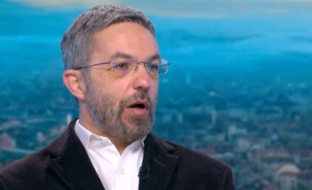 Възможно е скоро да се препоръча втора бустерна доза Както