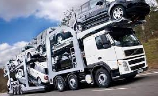 Заради заплащане в административните услуги по регистриране на автомобилите се