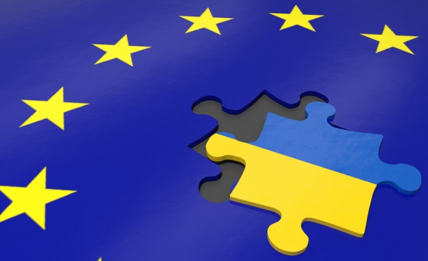 Австрийският външен министър Александър Шаленберг смята че на Украйна не