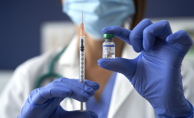 Подобрената двувалентна ваксина срещу КОВИД 19 на Пфайзер Бионтех може да е