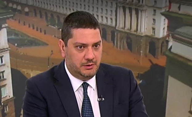 Кибератаката към страницата на ГЕРБ във Фейсбук започна в момента