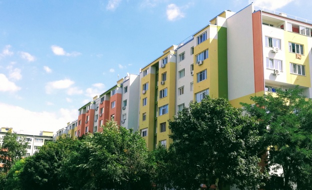 19 жилищни сгради по които вече са стартирали строително монтажни работи