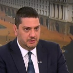 Христо Гаджев: Не трябва да се чака подмяна преди да изпратим помощ в Украйна