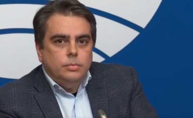 Позицията на президента Радев е позорна ние не сме васали