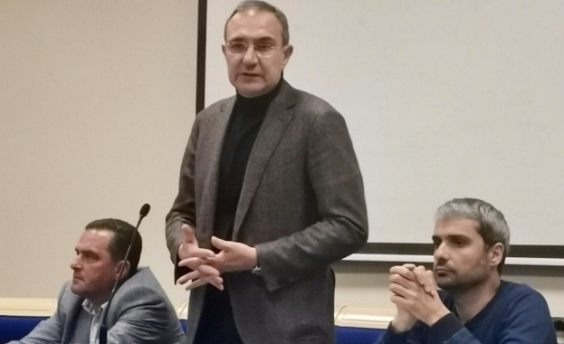 Не на оръжията и военната помощ за Украйна Това е