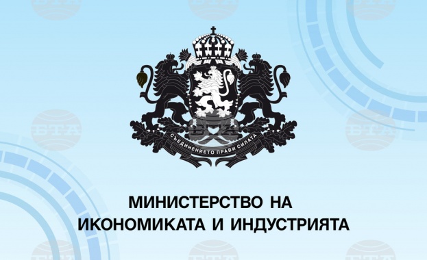 Министърът на икономиката и индустрията Корнелия Нинова ще посети утре