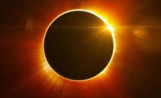 Първото слънчево затъмнение за годината бе наблюдавано от части на