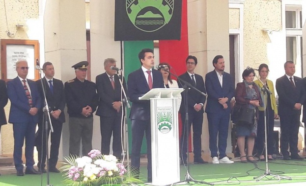 Едни от най важните и трайни цели които си постави ръководството