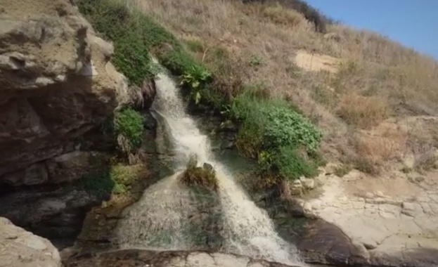 Сигнал за фекални води се изливат на южния плаж в