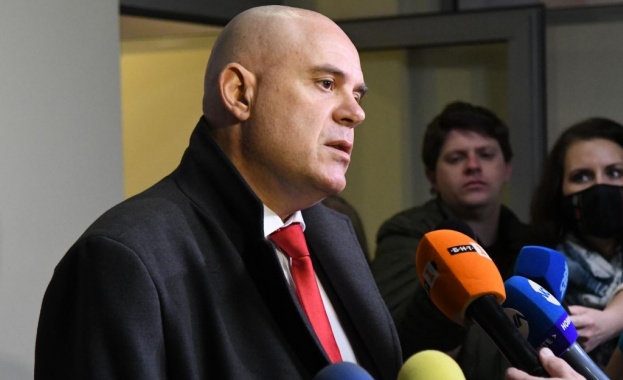 Това което предстои е юридическа катастрофа това заяви главният прокурор