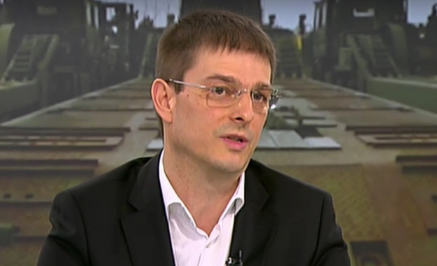 Напускам поста и оттеглям жалбите срещу уволнението си и прекратявам