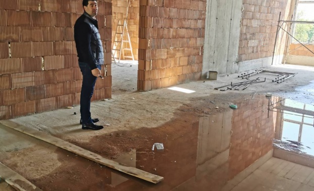 Ремонтът на сградата на Детска градина №177 в ж к Суха