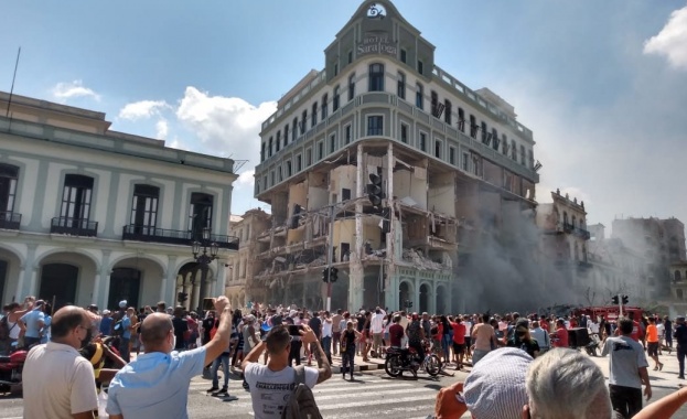 Най малко 22 души загинаха и 30 са ранени след експлозия