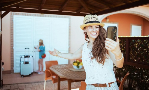 Първият виртуален хотел в света M Social Decentraland отвори вратите