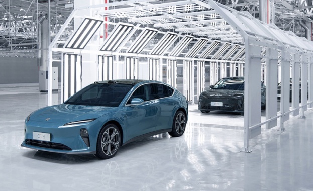 Китайският прозиводител на 100 електрически автомобили NIO обяви че доставките