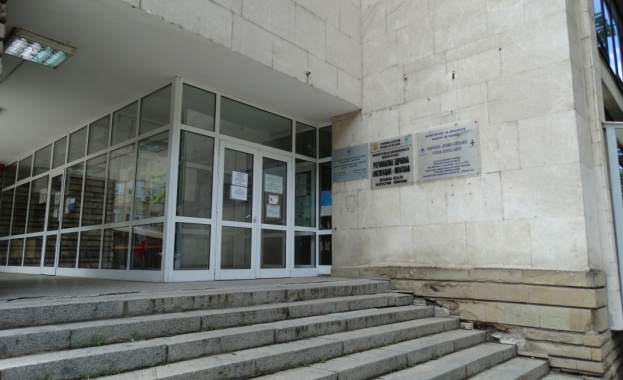 Малко над 2300 данъкоплатци и осигурители са обслужени в офиса